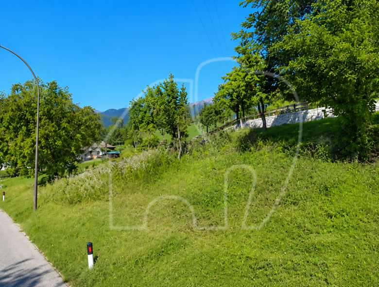Tret: Terreno edificabile