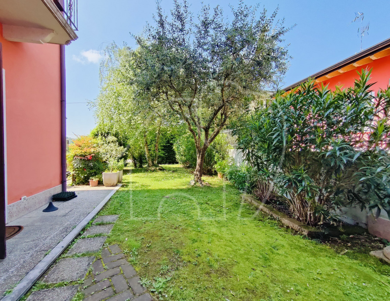 004__g9 Caprino Veronese: Unterkunfts-/Wohnanlage