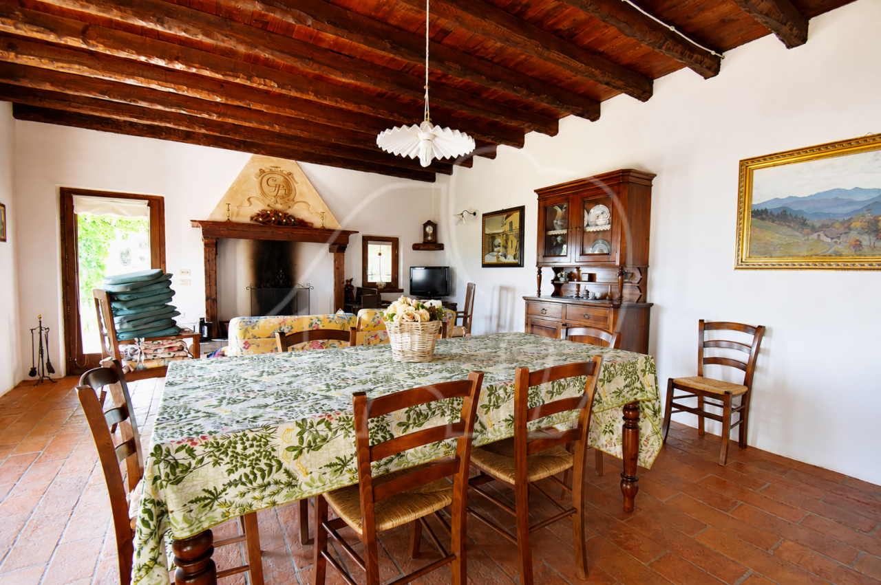 Gargnano: Casa indipendente con terreno