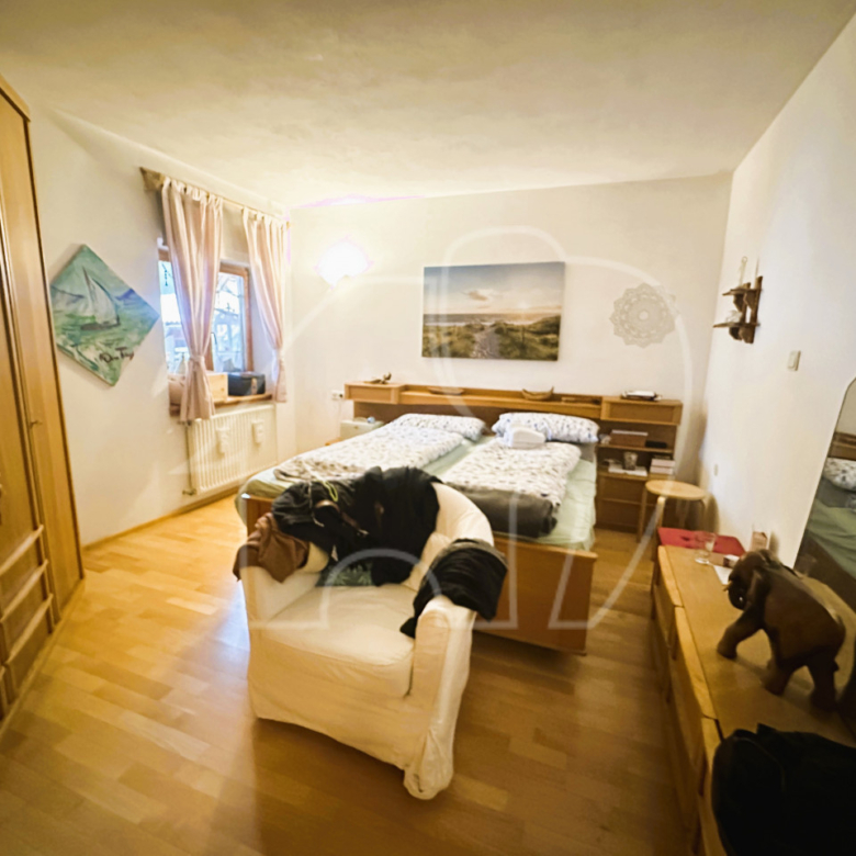 Neuradein – Haus mit Lager