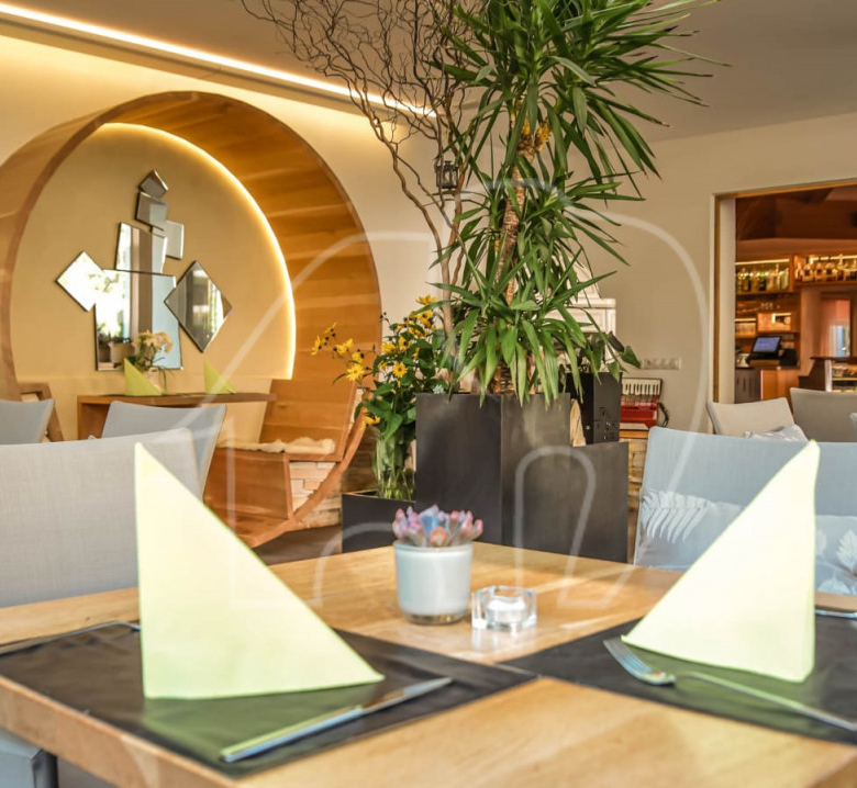Gasthaus mit 7 Gastzimmer und Privatwohnung