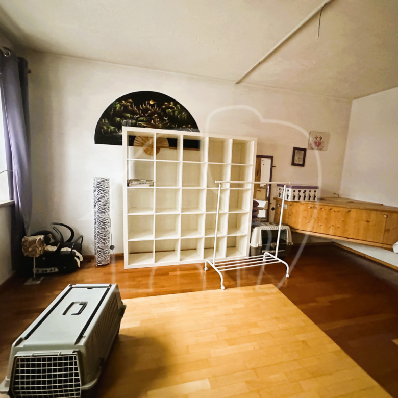 Neuradein – Haus mit Lager