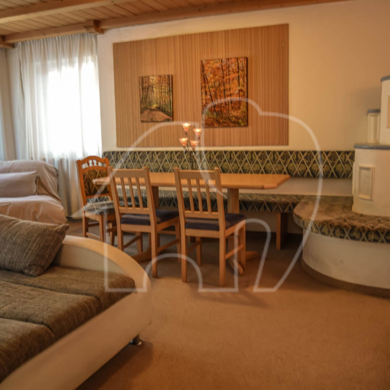 Gasthaus mit 7 Gastzimmer und Privatwohnung