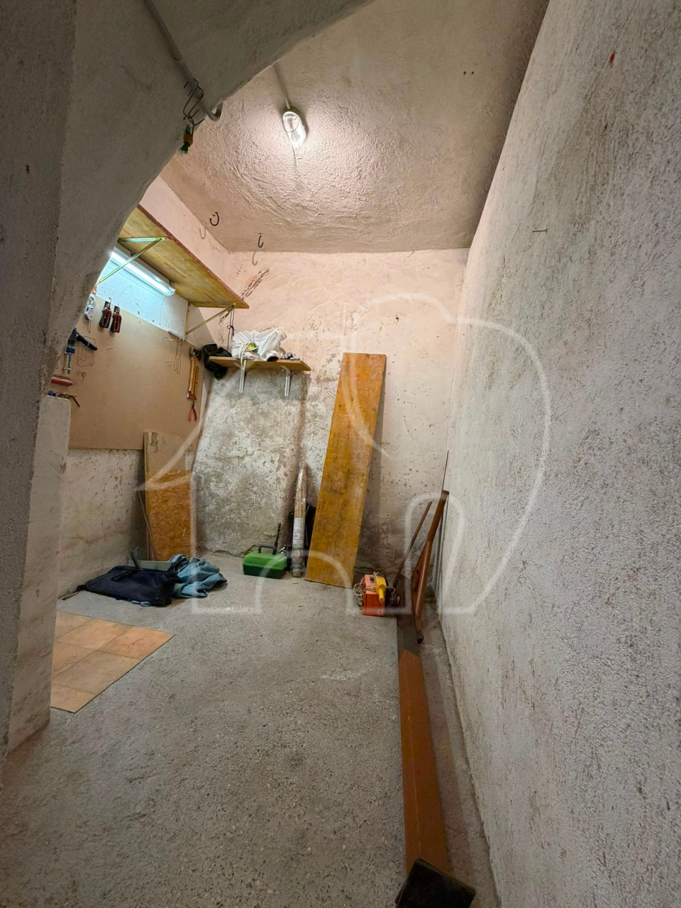 Trilocale con cantina e posto auto