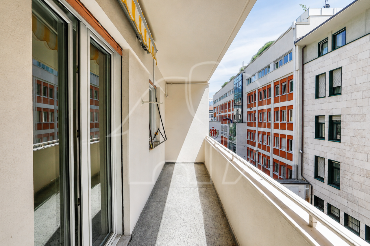 012__i1 Geräumige 3-Zimmerwohnung