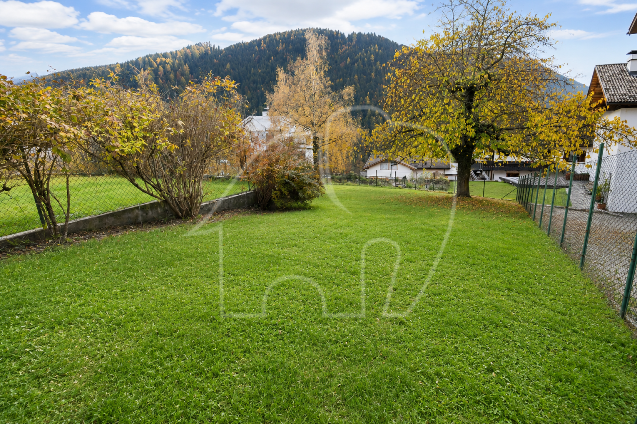 012__j10 Truden: Haushälfte