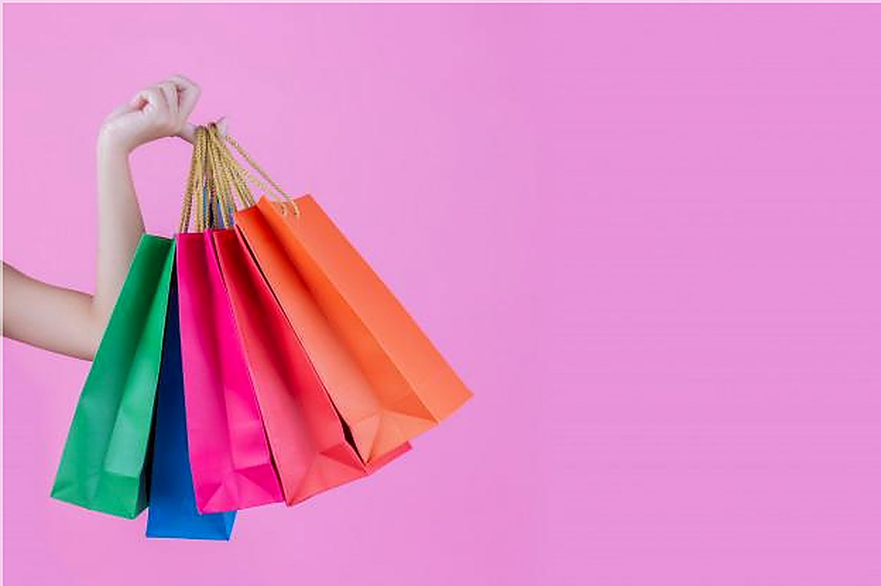 001__shoppingbags_hochqualitaet Pergine Valsugana, Zentrum: Geschäft
