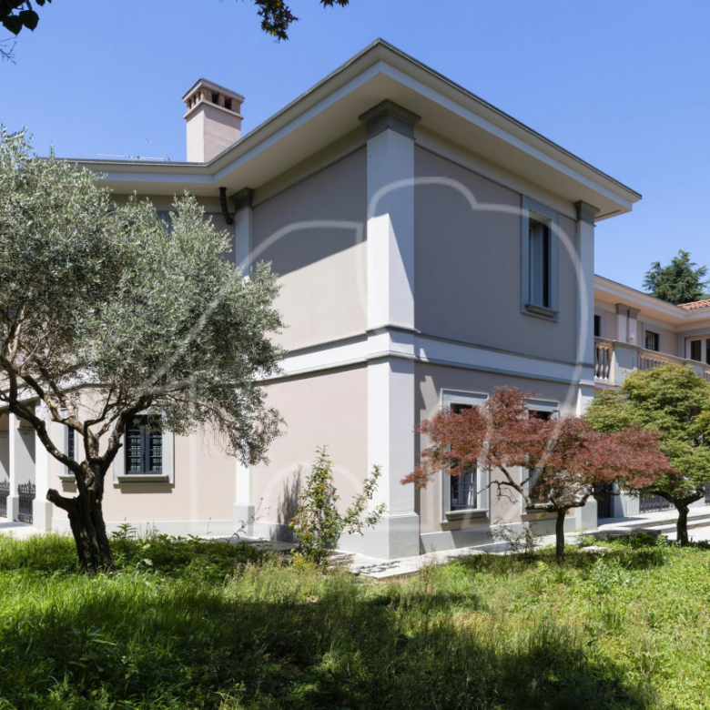 Prestigiosa residenza nel cuore della Franciacorta