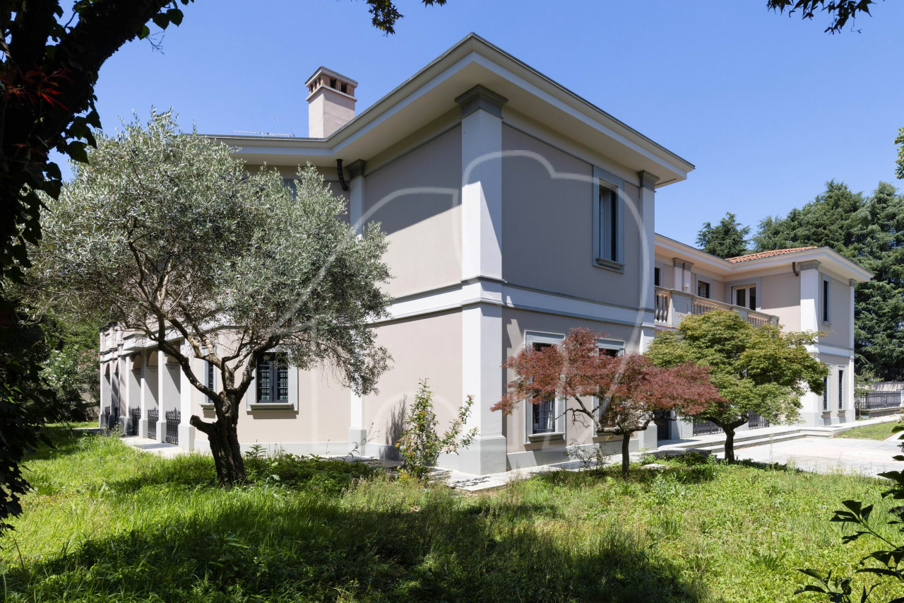 Prestigiosa residenza nel cuore della Franciacorta