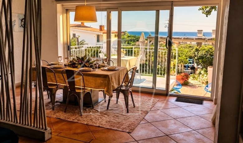 Appartamento su due livelli con vista lago e dependance