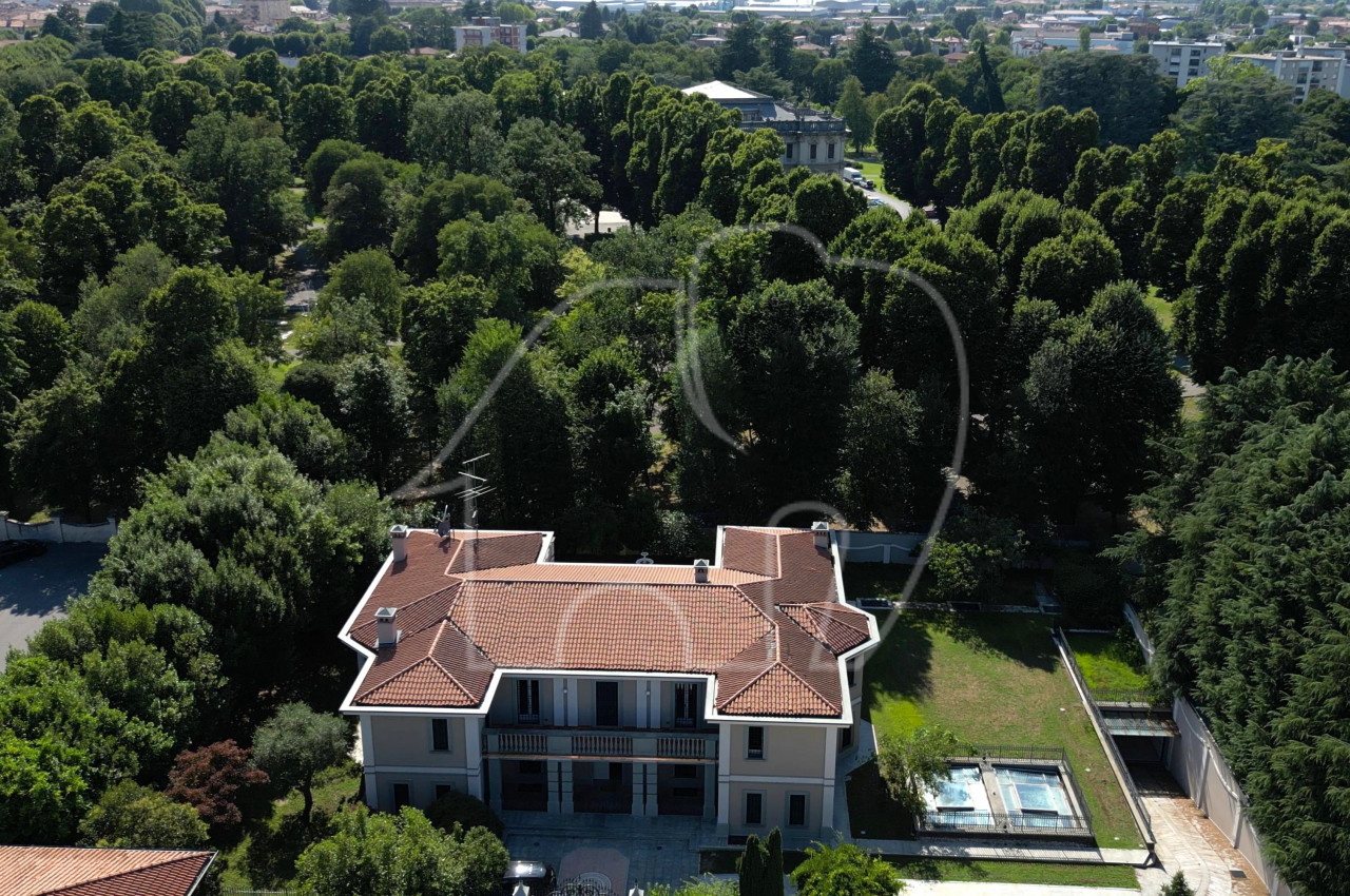 Prestigiosa residenza nel cuore della Franciacorta