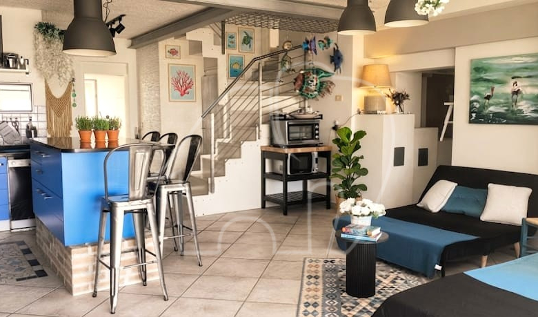 Appartamento su due livelli con vista lago e dependance