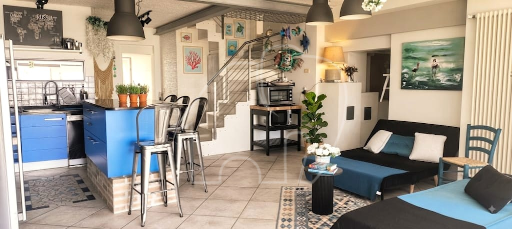 004__n20 Appartamento su due livelli con vista lago e dependance