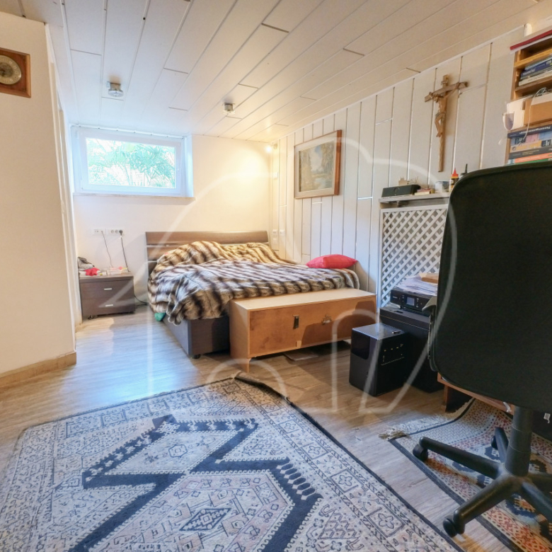 Großzügige Etagenwohnung mit Eigengarten in Meran Untermais