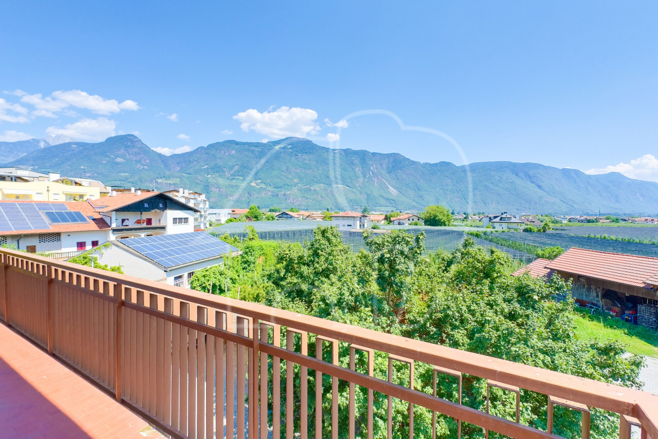 004__v4 Casa soleggiata a Lana: 78 m² con due balconi e vista aperta sulla Val d’Adige