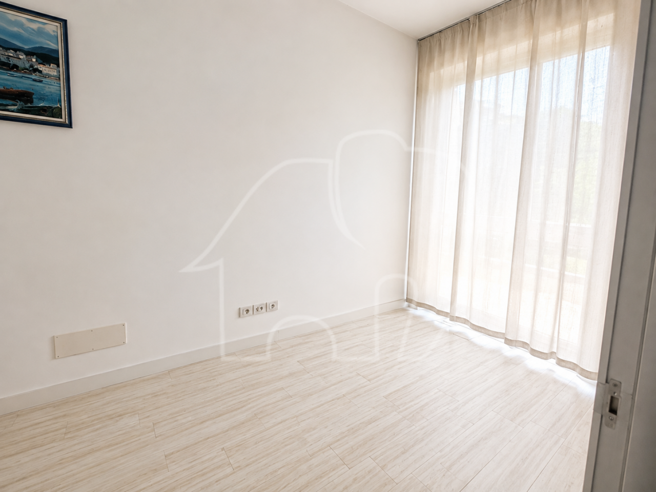 005__j4 Egna/ Laghetti: ufficio da affittare