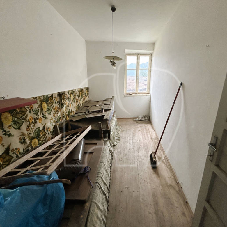 Contà–Terres: Reihenhaus zu renovieren