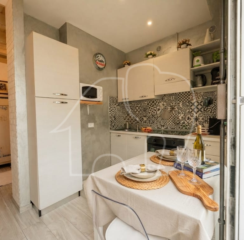 Appartamento su due livelli con vista lago e dependance