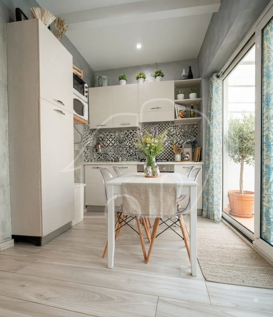 009__n9 Appartamento su due livelli con vista lago e dependance