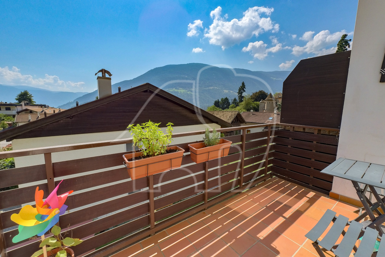 Parcines – Bilocale con garage
