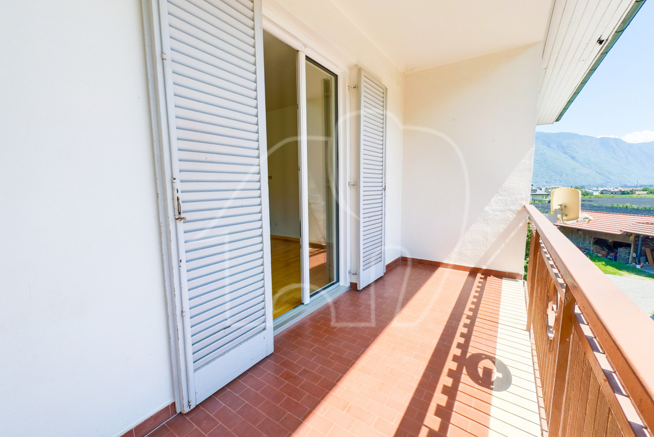 010__v10 Casa soleggiata a Lana: 78 m² con due balconi e vista aperta sulla Val d’Adige
