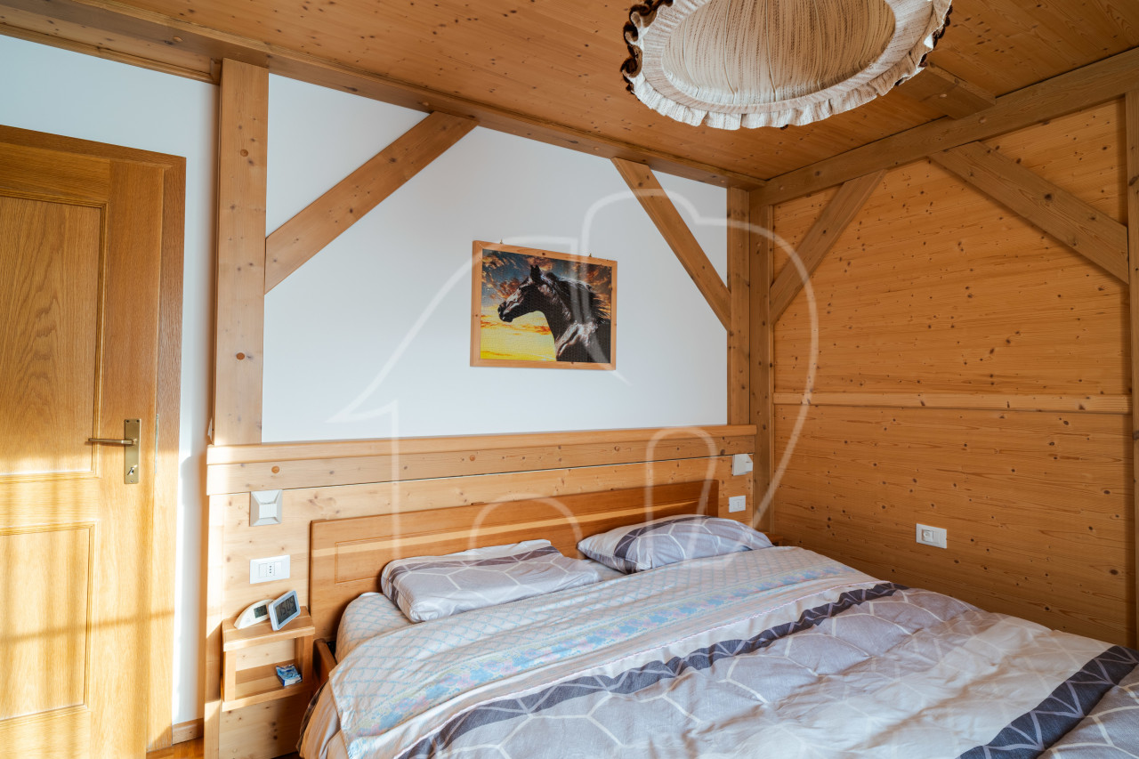 015__j38 Halbweghütte