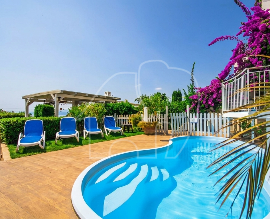 015__n2 Ampio appartamento bilocale con vista lago e piscina