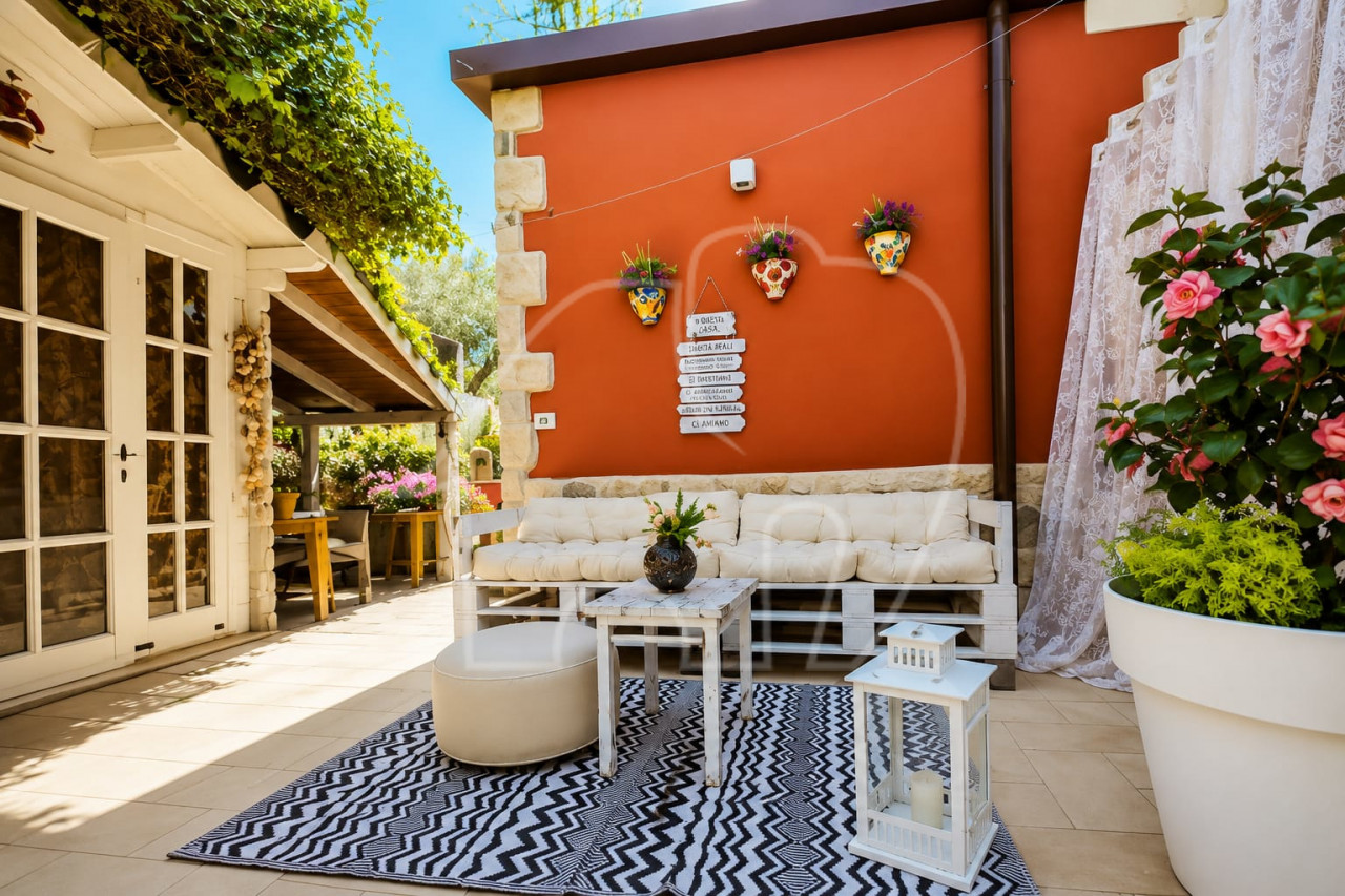 017__n15 Appartamento su due livelli con vista lago e dependance