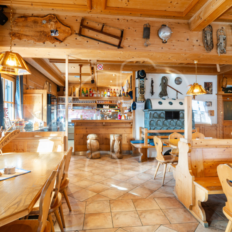 Halbweghütte