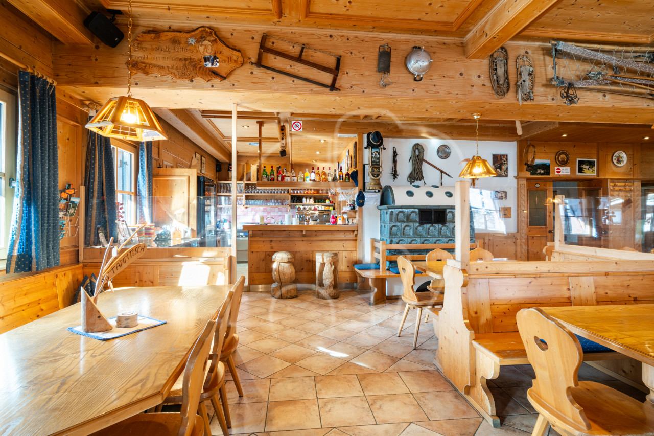019__j5 Halbweghütte