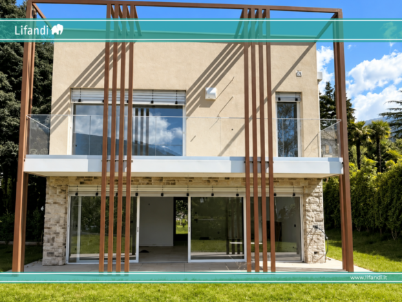 Villa con gardino