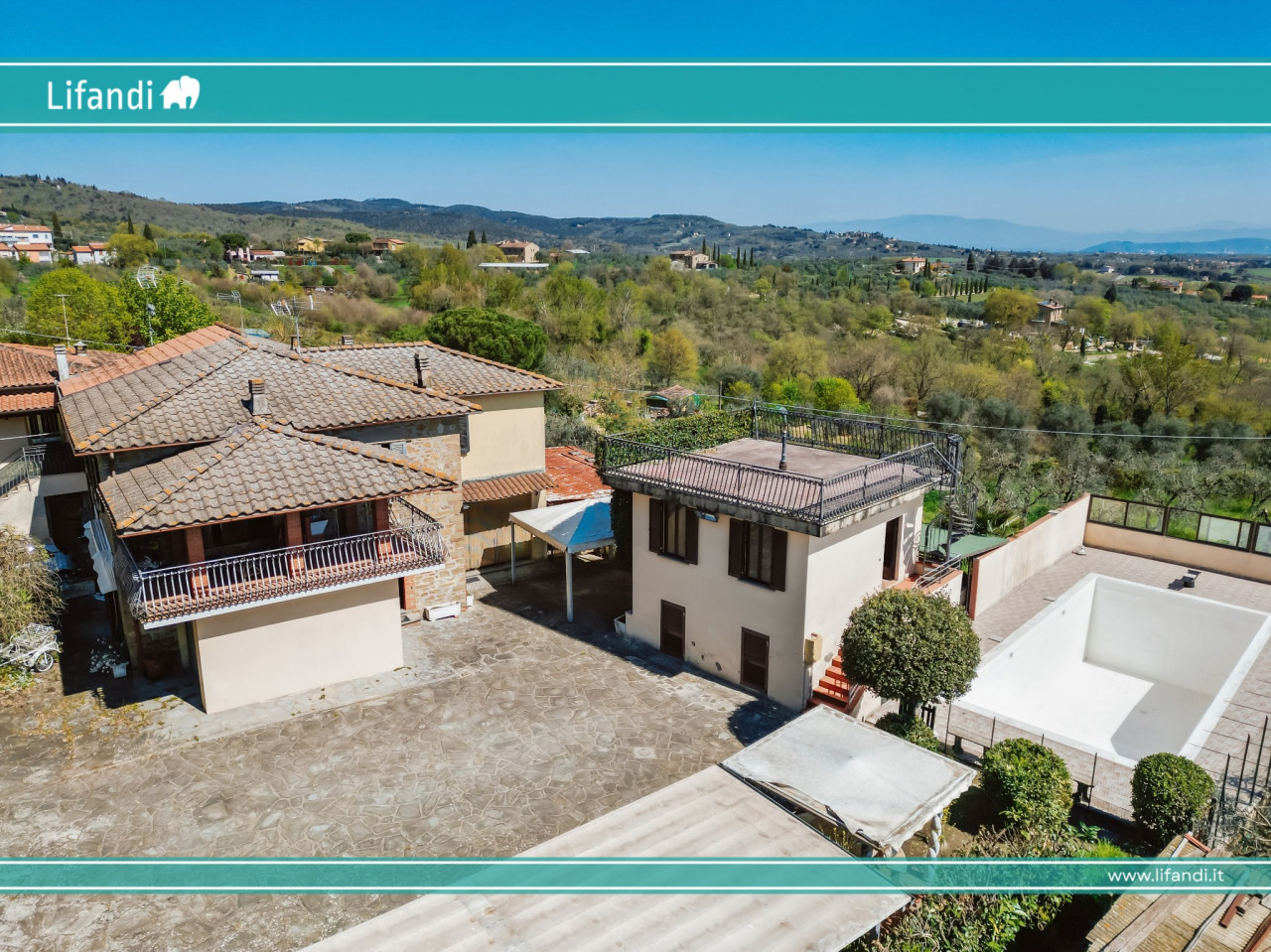 Casale con uliveto