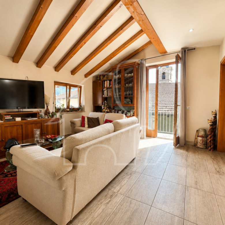Trilocale: Rovere della Luna