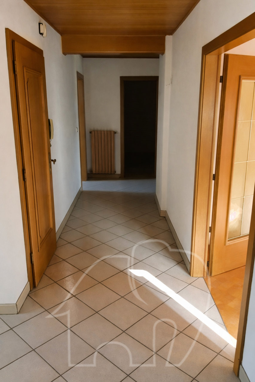 003__j11 Branzoll – Gebäude