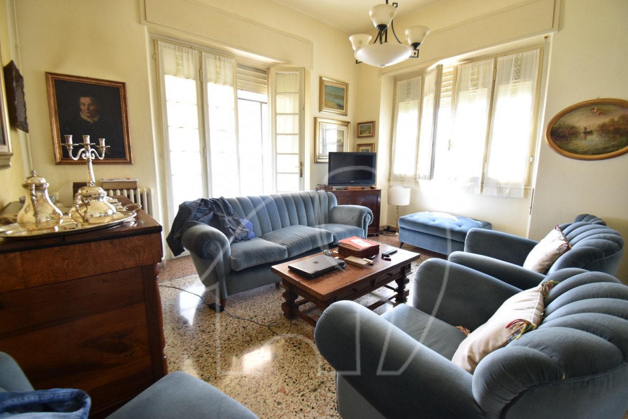 003__j9 Padenghe sul Garda: Casa singola con terreno privato