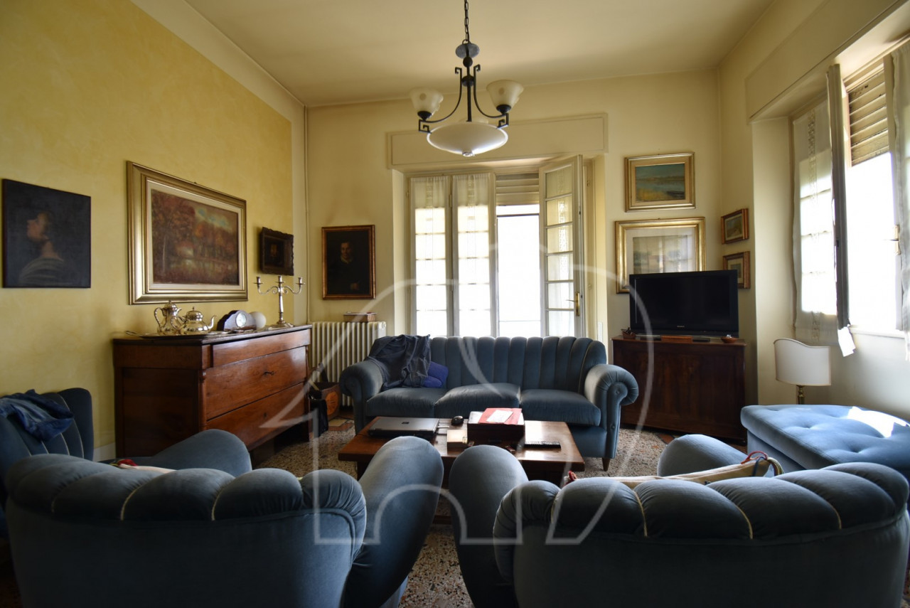 004__j1 Padenghe sul Garda: Casa singola con terreno privato