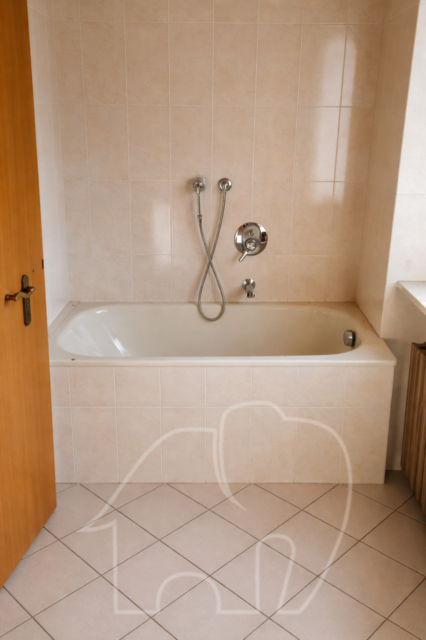 004__j10 Branzoll – Gebäude