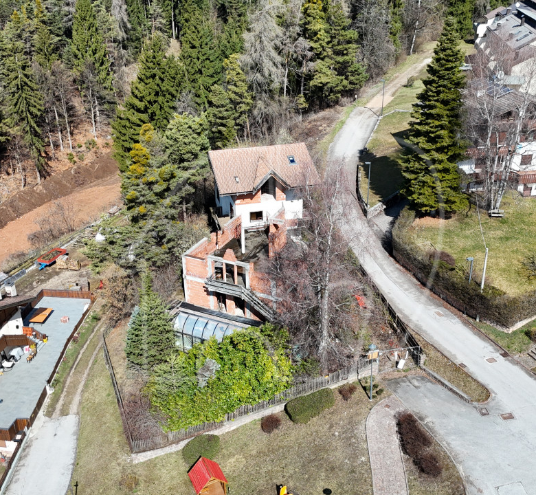 Renovierungsbedürftiges Haus mit enormen Potenzial