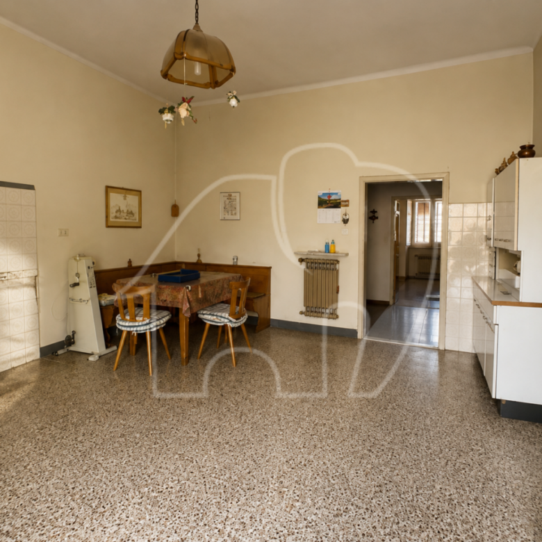 Porzione di casa con terreno