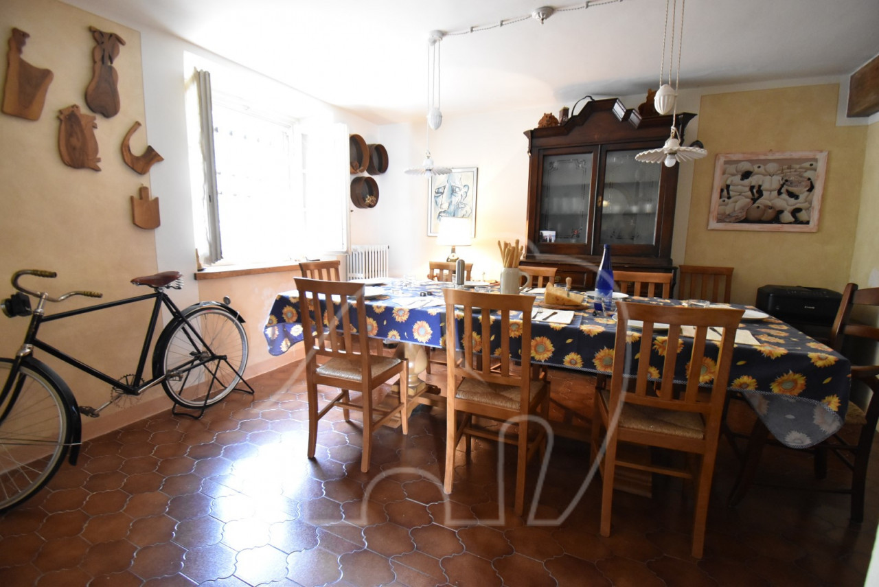 006__j4 Padenghe sul Garda: Casa singola con terreno privato