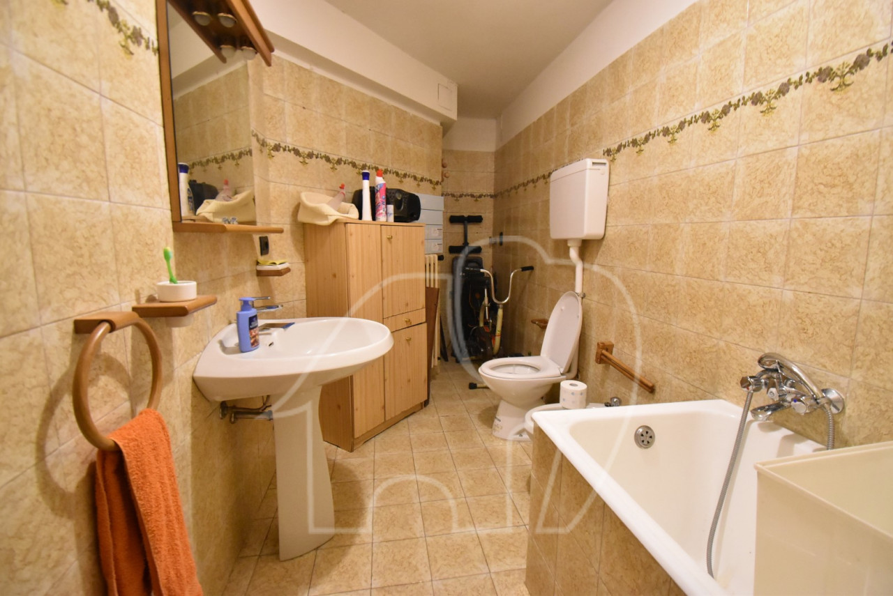 007__j5 Padenghe sul Garda: Casa singola con terreno privato