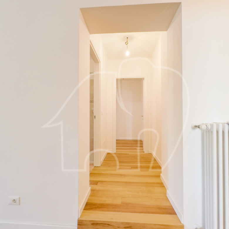 Trilocale ristrutturato con cantina e balcone