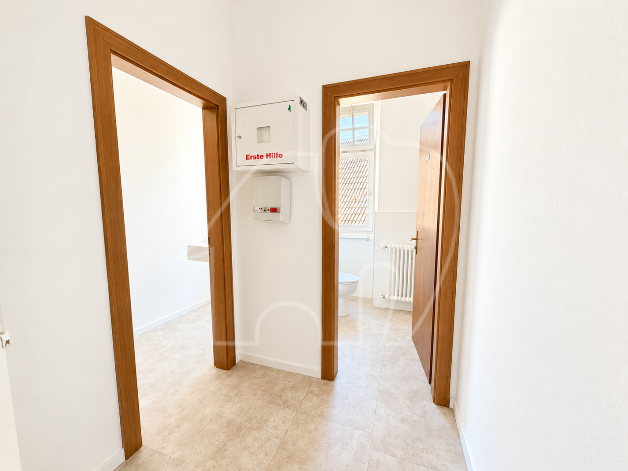009__z6 Ufficio ampio a Merano
