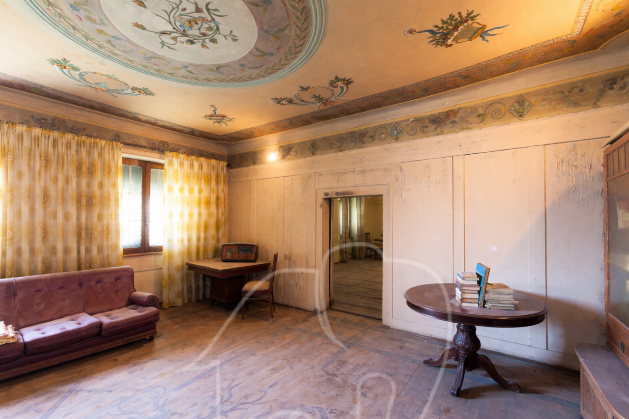 010__n15 Tuenno – Palazzo in vendita