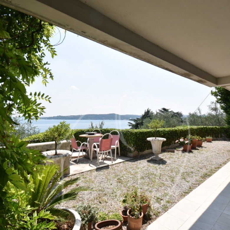 Padenghe sul Garda: Casa singola con terreno privato