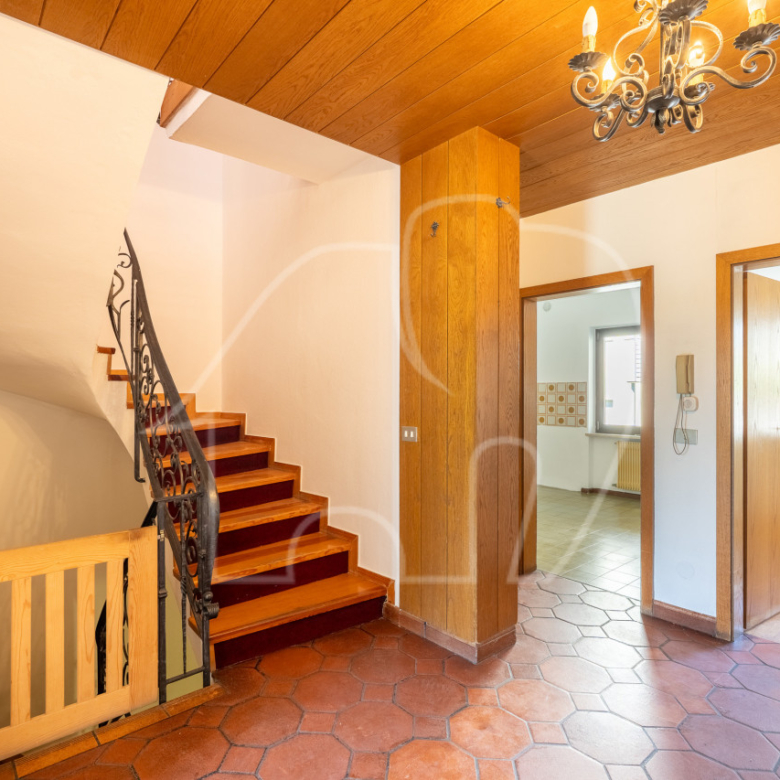 Villetta a schiera da ristrutturare