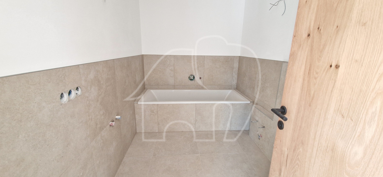 016__k23 Attico quadrilocale