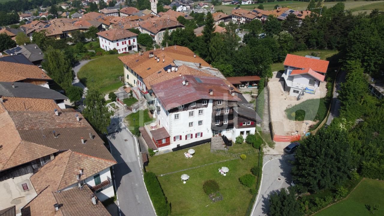 018__j3 Casale
