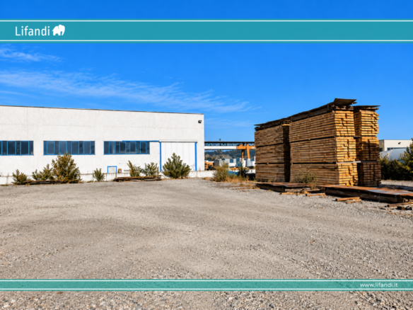 Cavaion Veronese: Terreno Industriale