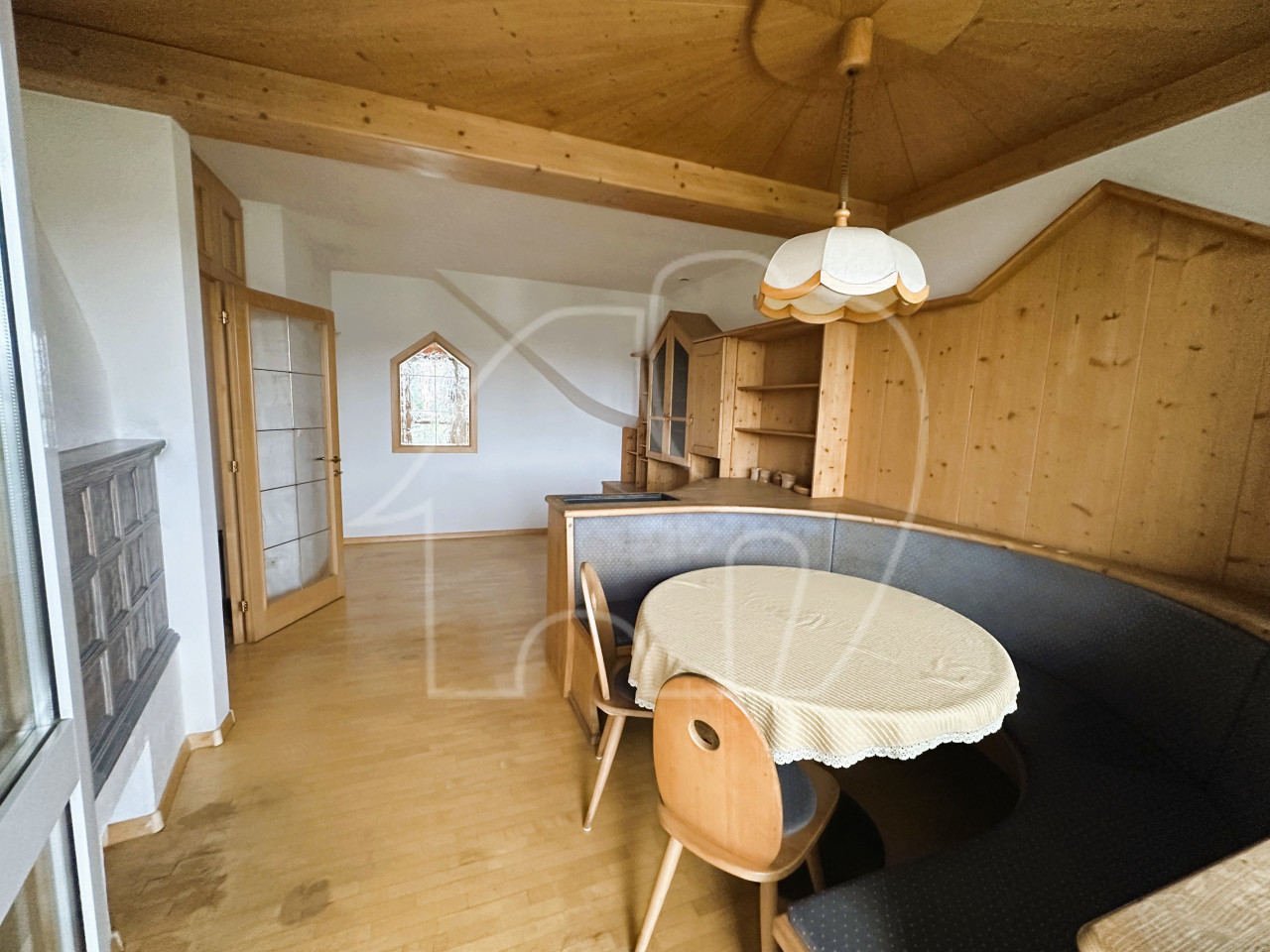 Pentalocale con soffitta